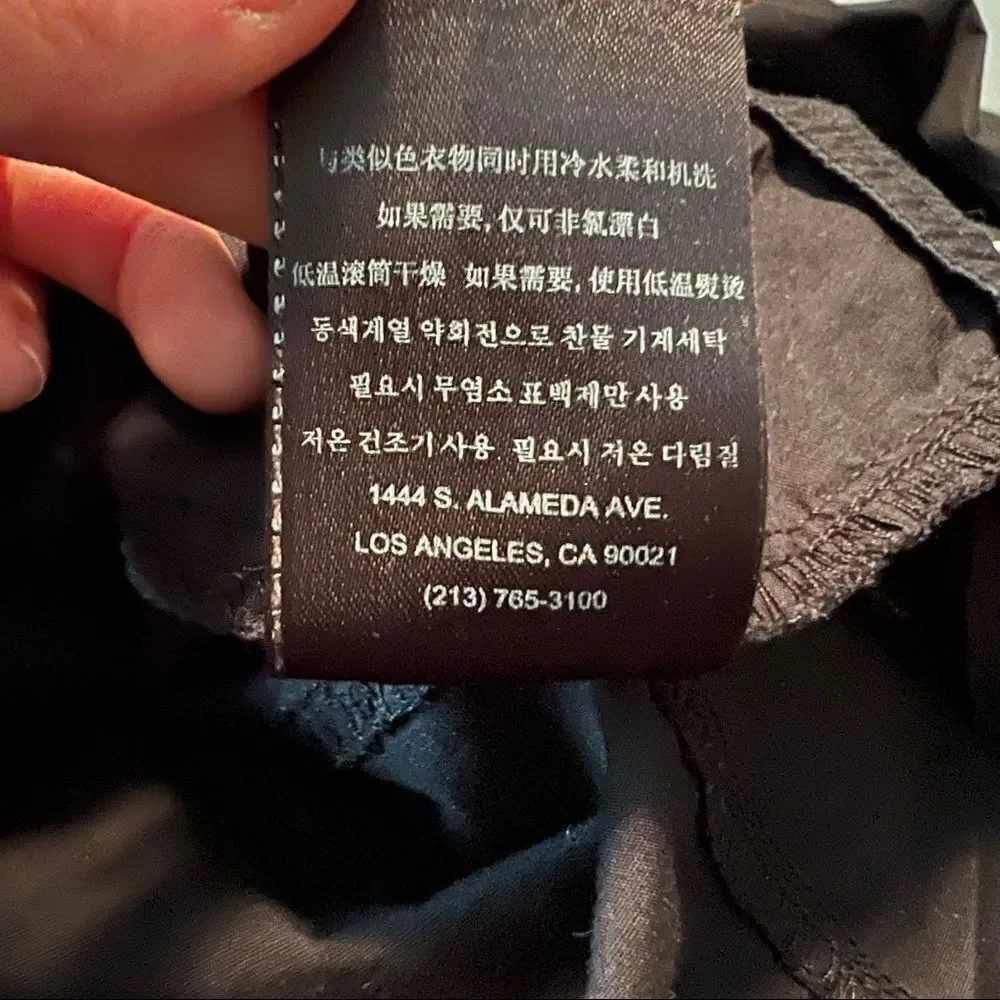 Guess black snap button long sleeve top. Size small‎ - Picture 8 of 13